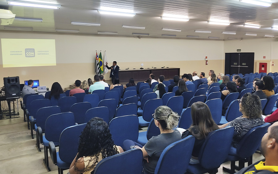 Faculdade Barretos Promove Palestra Inspiradora sobre Consumo Consciente